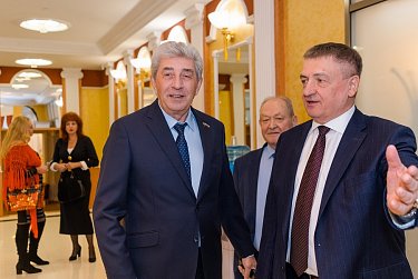 Сергей Грачев поздравил заслуженного деятеля искусств Бориса Хавторина с юбилеем